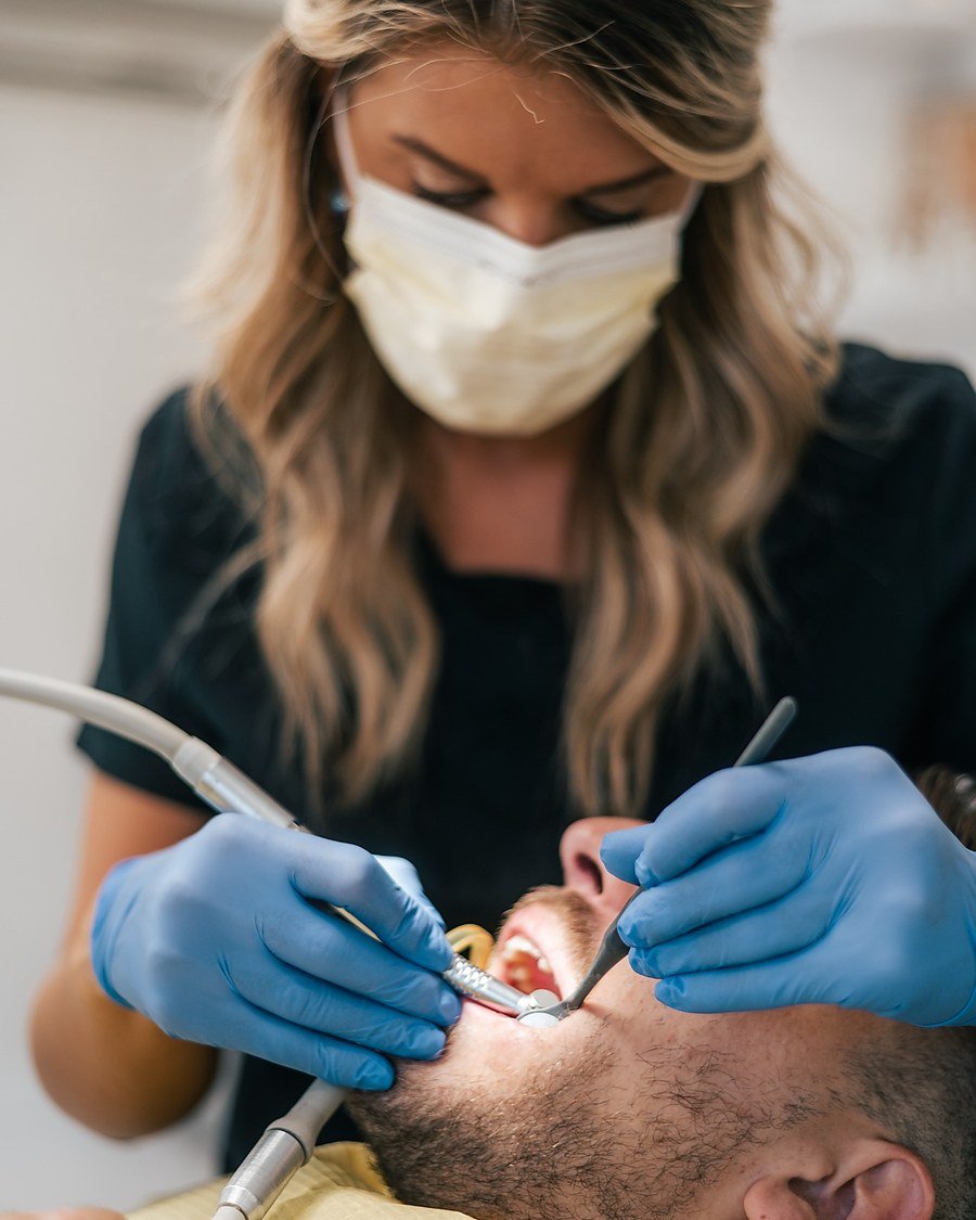 Pregledi i lečenje zuba — Dentana Pro